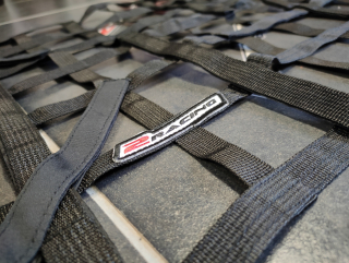 2 kusy síť do okna závodního auta 2Racing černá